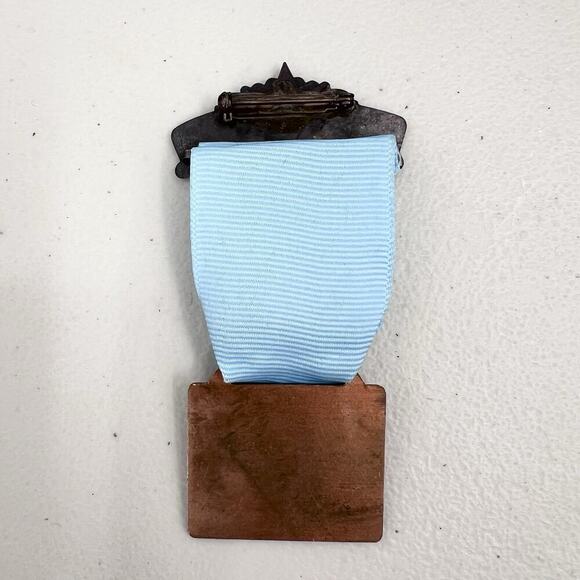 Vintage Copper Medal Ribbon American Legion La Societe des 40 Hommes ET8 Chevaux - Picture 5 of 5